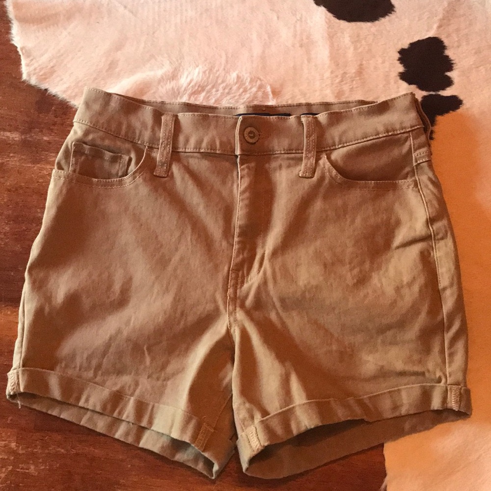 Hollister khaki high-rise midi shorts size 0 W 24